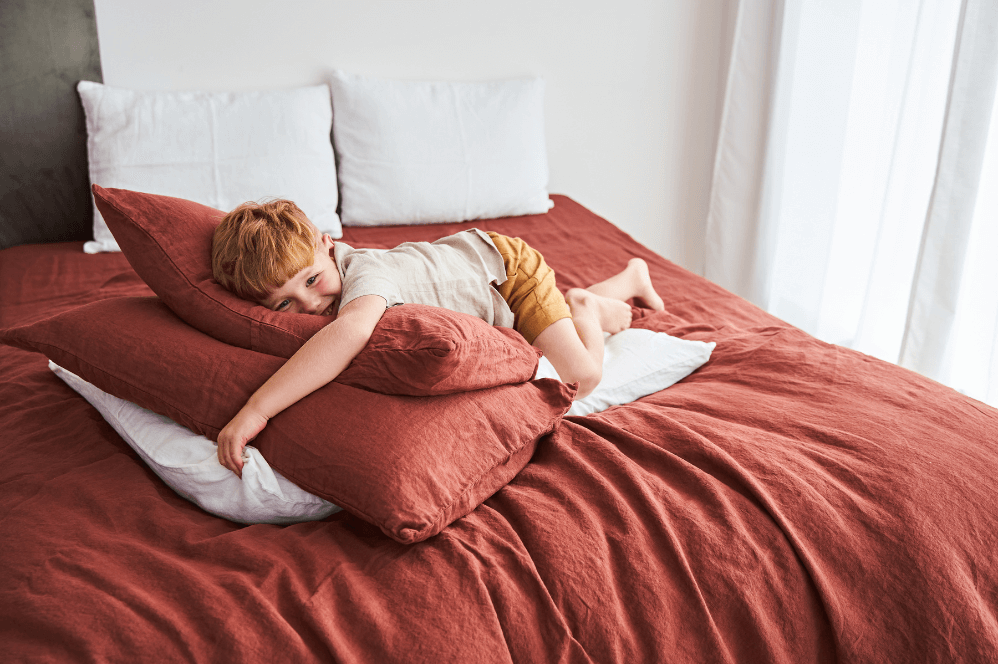 why linen bedding is ideal for those who sleep hot